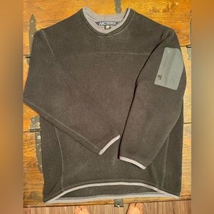 Arc'teryx Black Crewneck Fleece Sweater with Gray Trim